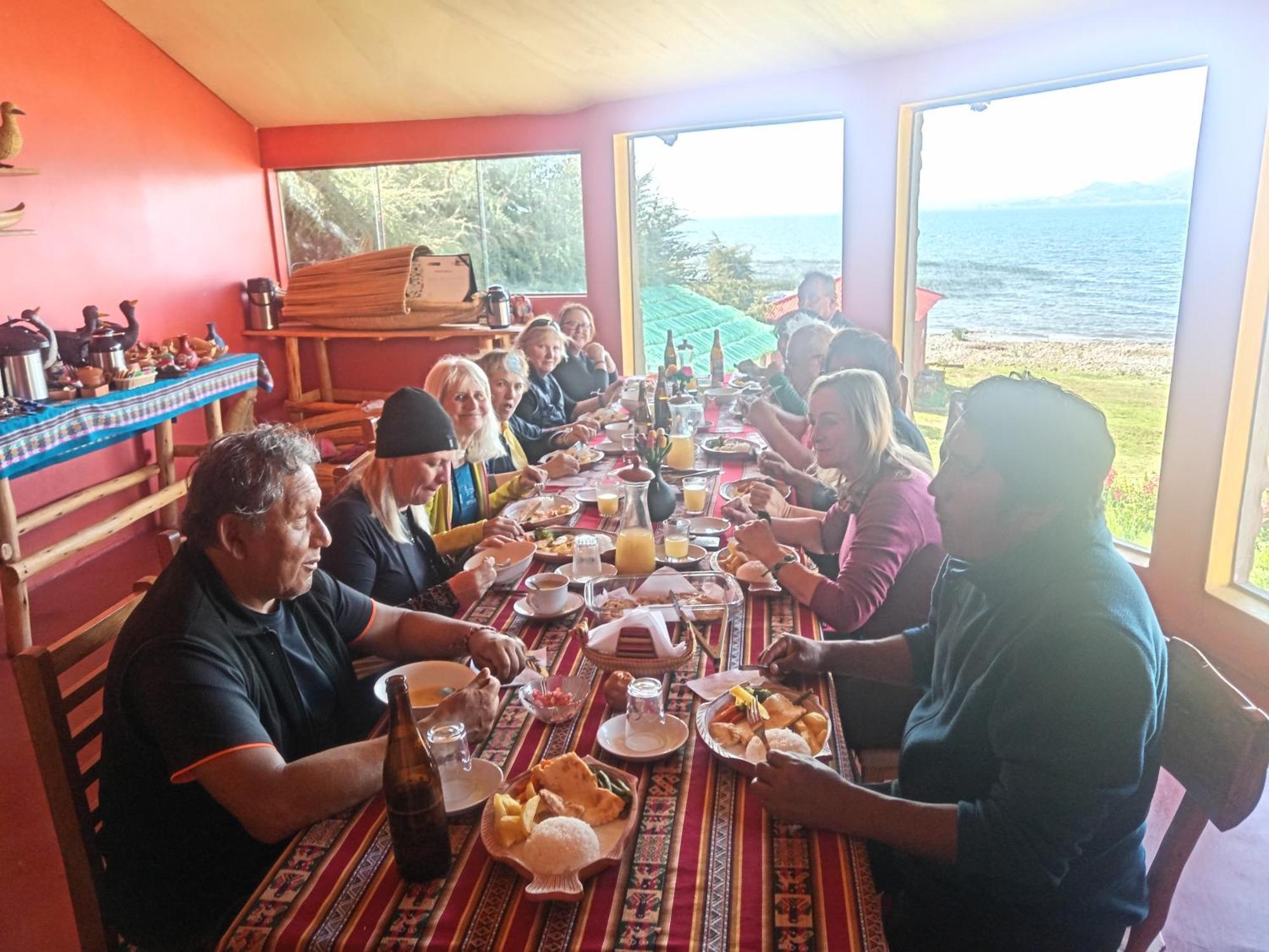 Luquina Utama Lodge Екстер'єр фото